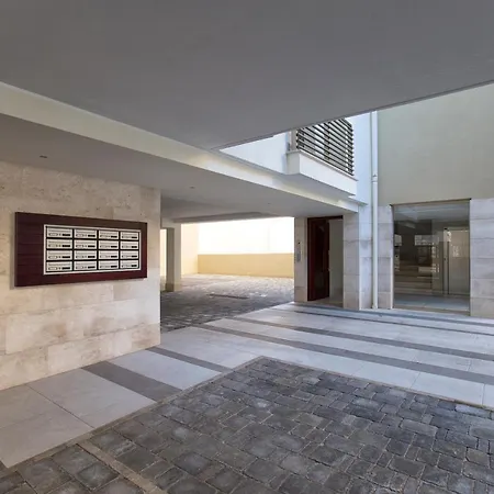 Sardinia Re - Coro E Bentu אלגהרו